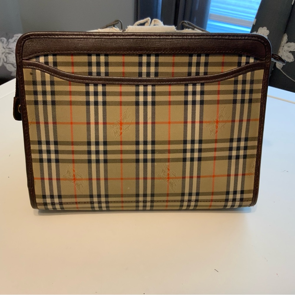 Burberry Tan Plaid Clutch Bag - Picture 2 of 11